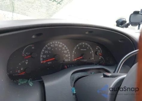 2001 Ford F-150 Lariat/Xl/Xlt from USA, damaged, VIN 1FTRX18L01NA89483